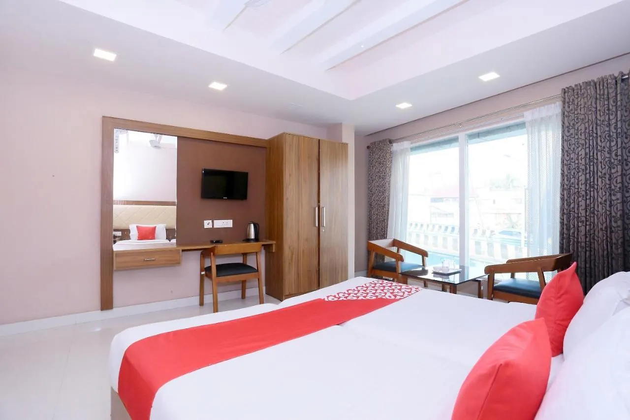 Oyo Flagship 25093 Hotel Thamam Kochi
