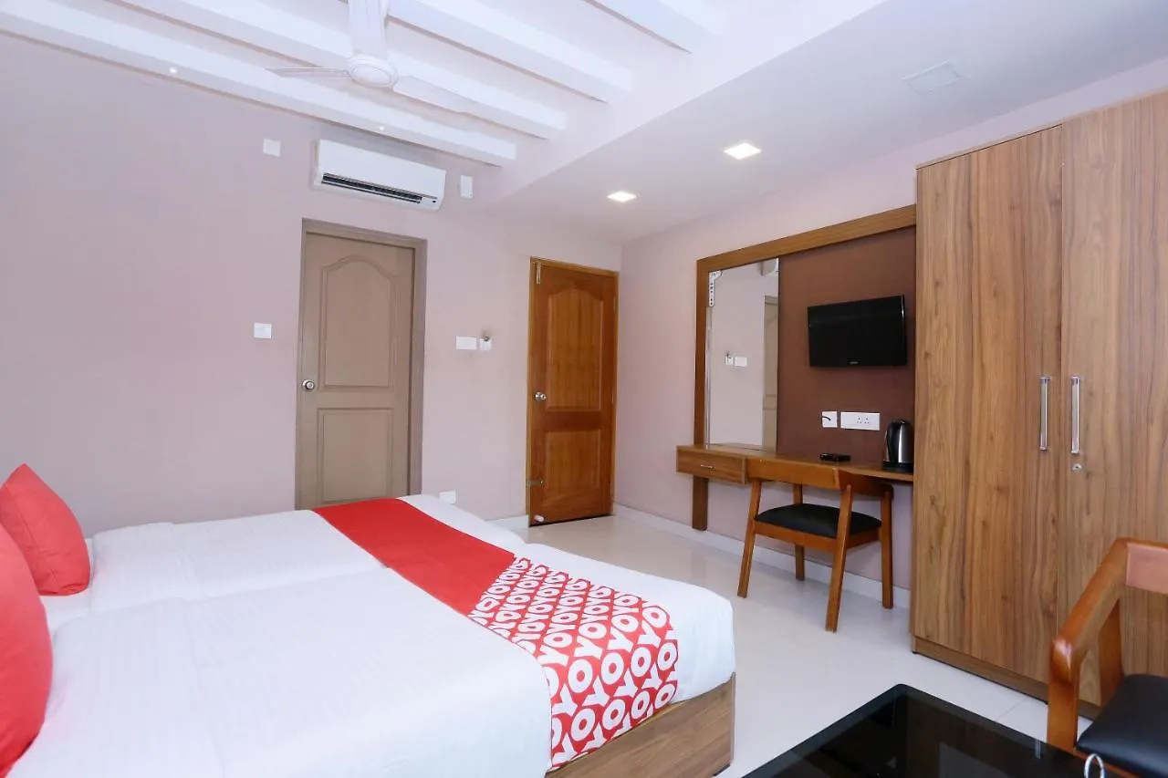 Oyo Flagship 25093 Hotel Thamam Kochi
